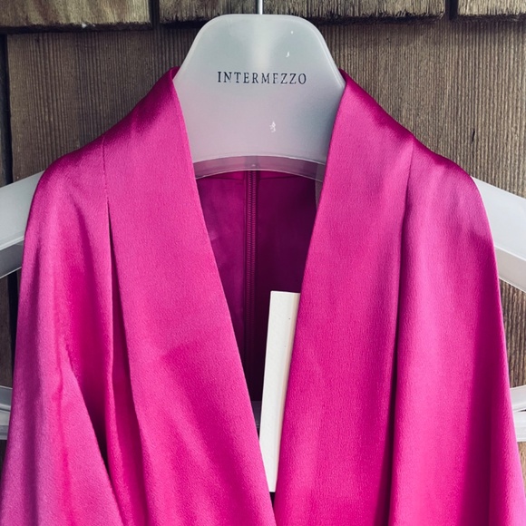 Alex Marie Hazel Halter Neck Sleeveless Draped Asymmetrical Hem Satin Dress 6P - Picture 9 of 17